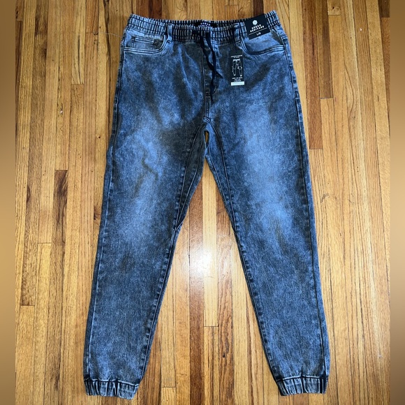 Men’s NWT Grey Denim Joggers - Picture 4 of 17